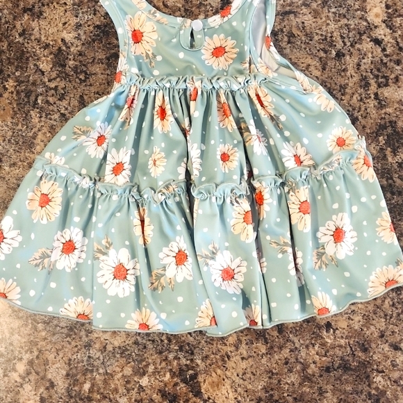 Short set - Picture 4 of 4